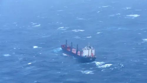 Bretagne : un cargo en difficulté, 20 marins évacués