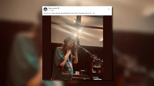 Clara Luciani est bien accompagnée en studio !