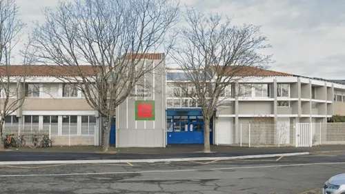 La Rochelle : un collégien de 14 ans aurait poignardé à plusieurs...