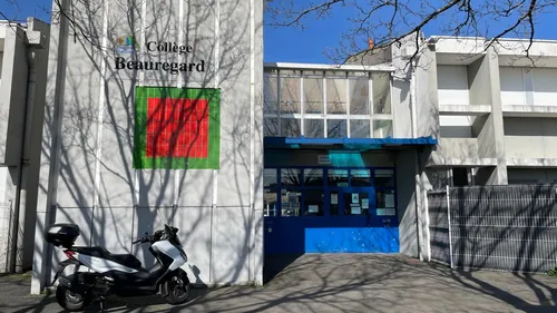 Collégien poignardé à La Rochelle : le suspect dit avoir agi "par...