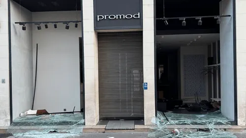 Violences lors des manifestations : la police de Tours lance un...