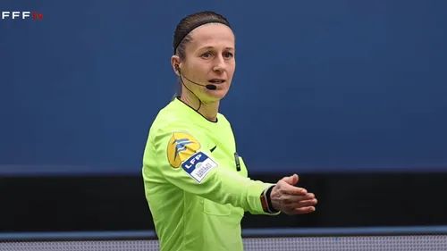 Une arbitre de nos régions au Mondial féminin de football !