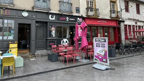 Cohue générale à Rennes après l’ouverture d’un nouveau fast-food,...