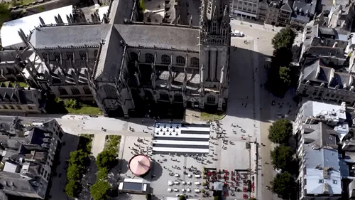 Un drapeau breton géant déployé... pour obtenir la création d'un emoji