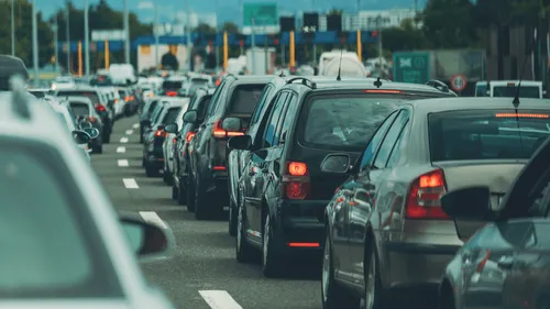 Départs en vacances : Bison futé voit rouge, et même noir !