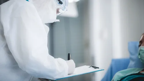 L'île de La Réunion touchée par une épidémie de chikungunya, 6...