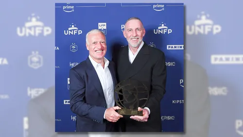 Football : le Brestois Eric Roy élu meilleur entraîneur de la saison