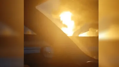 Vendée : une violente explosion et un incendie spectaculaire...