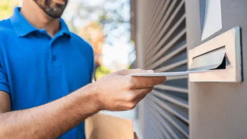   Un faux facteur a détourné près de 690 000 € en volant le courrier