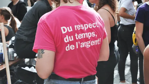Le sexisme au quotidien persiste, selon un rapport
