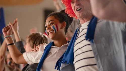 Écrans géants et fan zones : où regarder le match France/Maroc ?