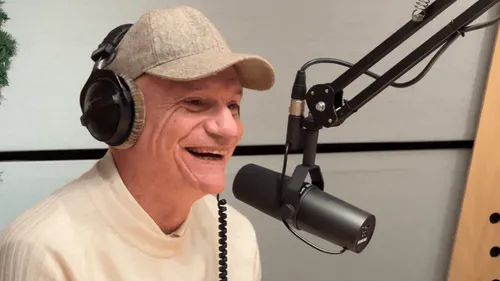 Album de duos, expérience d’acteur… Gaëtan Roussel se confie sur...