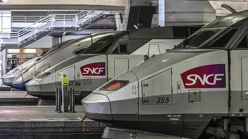 Des usagers du TGV Tours-Paris demandent un plafonnement des tarifs