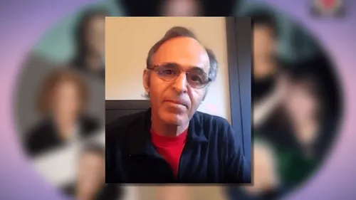 Jean-Jacques Goldman donne une interview à des lycéens, pour la...