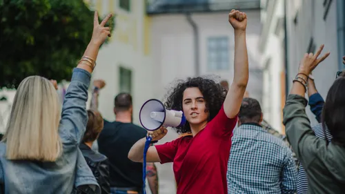 Gironde : mobilisation contre les forages pétroliers, en présence...