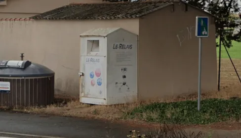 Les collectes de textile Le Relais en crise, des conteneurs retirés