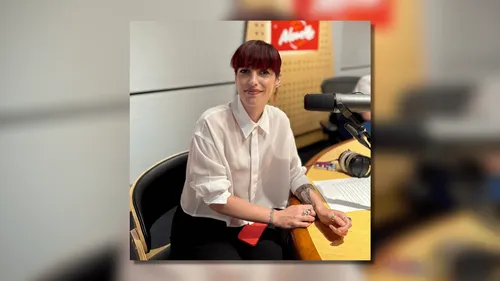 Jennifer Ayache de Superbus en direct dans Le Matin Alouette : "On...