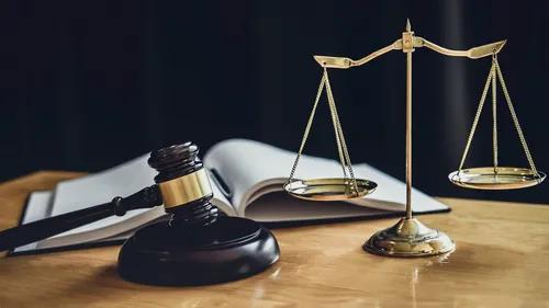 Jusqu’à 4 ans de prison pour une vaste escroquerie à la rénovation