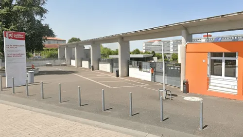 Angoulême : un élève et une enseignante agressés après une...