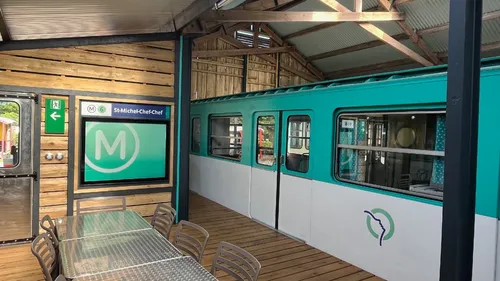 Loire-Atlantique : faire du camping dans un train, un avion ou dans...