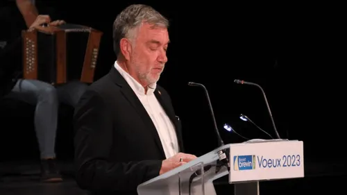 Démission du maire de Saint-Brévin : une marche de soutien...