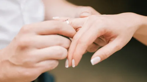 Saint-Nazaire : elle découvre qu’elle est mariée à un inconnu...