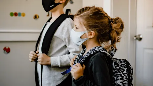 La Mayenne, seul département à délaisser le masque dans les écoles...