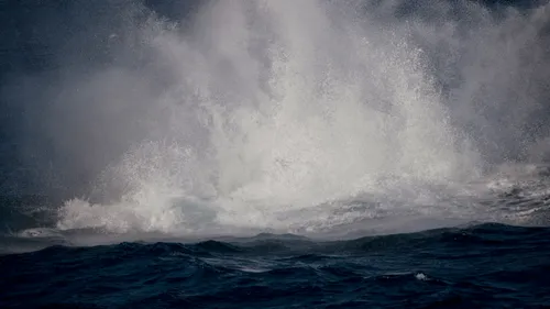 Tempête Benjamin : alerte vent fort, 45 000 foyers privés...