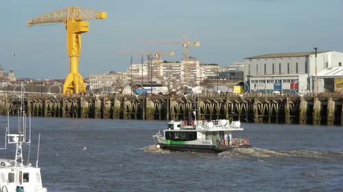 Embouteillages à Nantes : des navettes fluviales sur la Loire comme...