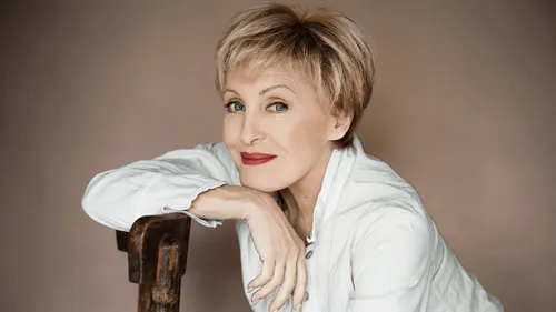 Mort de la chanteuse Nicole Croisille, célèbre interprète des hits...