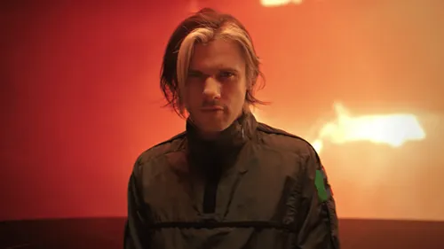 OrelSan dévoile le premier titre de son album "Civilisation",...