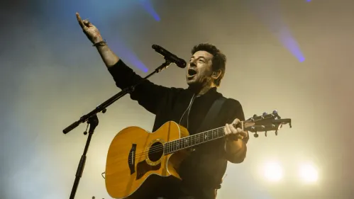 Patrick Bruel placé en garde à vue