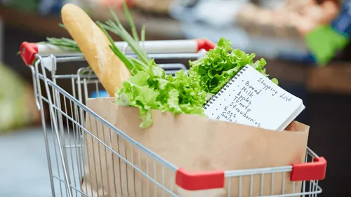 Un patron paye les courses de ses salariés 