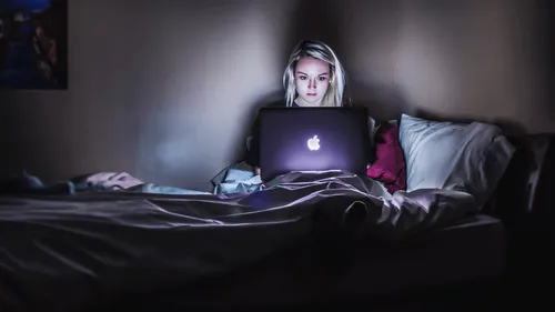 Airbnb propose de mesurer la vitesse de la connexion internet d'une...