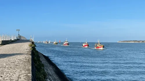 Carburant : opération blocage de pêcheurs dans le Vieux-Port de La...