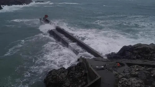 Finistère : fragilisé par les éléments naturels, un phare s’est...