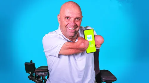 Avec son application, Philippe Croizon rend le handicap "VIP"