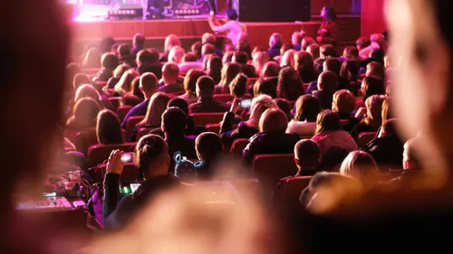 Maine-et-Loire : 75e édition du Festival d’Anjou sur fond de coupes...