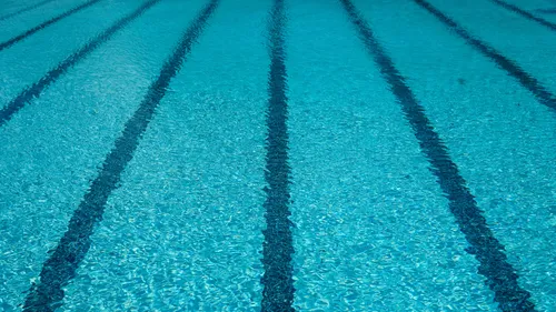 La ville allemande de Göttingen autorise les seins nus dans ses...