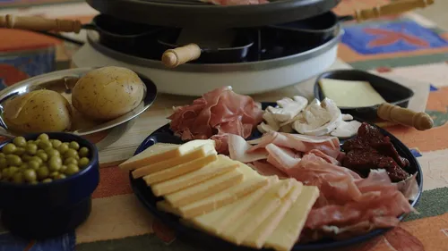 Vous êtes un gros mangeur de raclette ? Ce concours est fait pour...