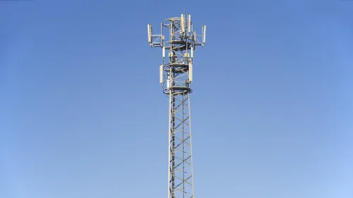 En Mayenne, un pylône TDF s’effondre après un acte de vandalisme