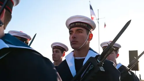 Cérémonie militaire, hélitreuillage, film en plein-air... voici à...