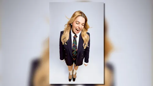 Santa présente sa nouvelle chanson, "Dis-moi oui", sur Alouette !