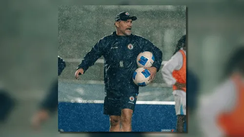 Ce Vendéen est à la tête d'une équipe de la Coupe du Monde de...