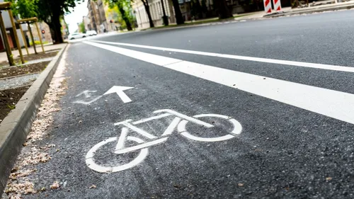 Près de Châteauroux : il se balade nu à vélo, la commune va porter...