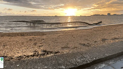 Google Street View : le Serpent de mer de Saint-Brevin-les-Pins...