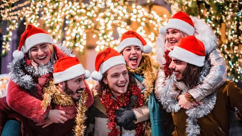 Interdiction de faire la tête ! Un arrêté municipal prône la bonne...