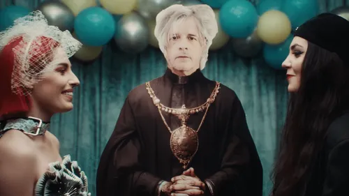 Superbus a le cœur qui fait boom avec Hoshi et Nicola Sirkis !