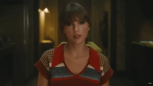 Taylor Swift dévoile des titres inédits !