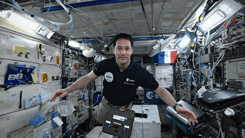 Thomas Pesquet photographie des villes du Grand Ouest, depuis...